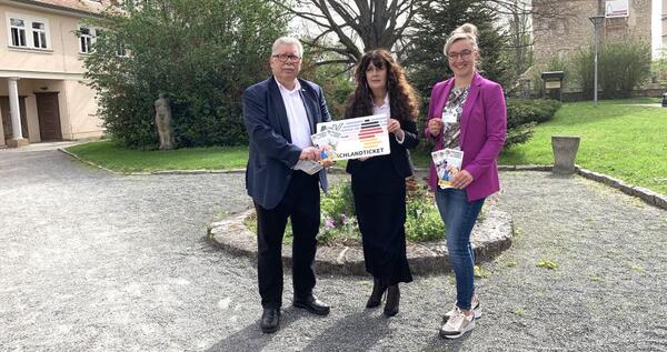 Bild vergr&ouml;&szlig;ern: Seniorenticket Ilm-Kreis
